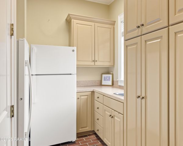 12 Steamboat Bend Boulevard, New Iberia, LA 70563