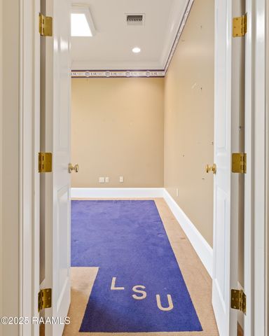 12 Steamboat Bend Boulevard, New Iberia, LA 70563