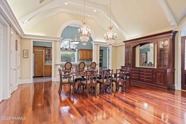 12 Steamboat Bend Boulevard, New Iberia, LA 70563