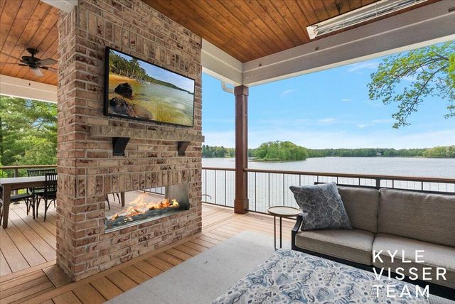 5109 E Manitou Way, Newaygo, MI 49337