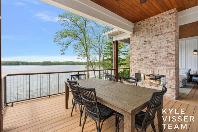 5109 E Manitou Way, Newaygo, MI 49337