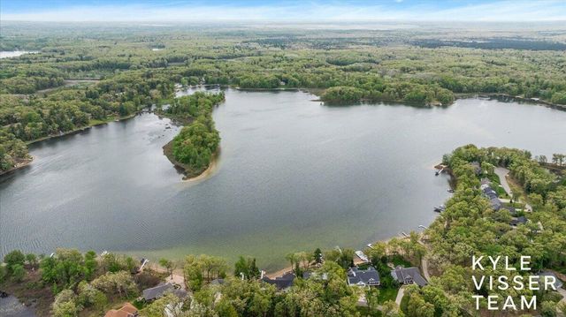 5109 E Manitou Way, Newaygo, MI 49337