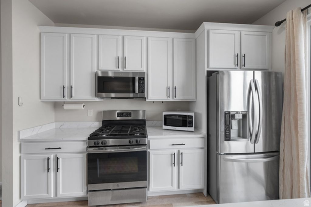 Image 5 of property listing at 5149 W ARLEY CT, Herriman, UT 84096