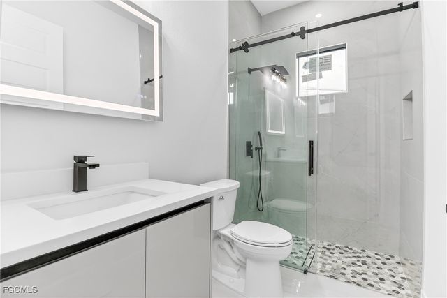 1824 SW 49th TER, Cape Coral, FL 33914