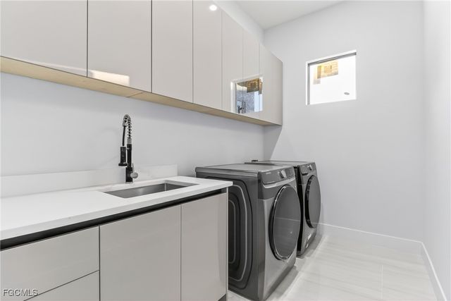 1824 SW 49th TER, Cape Coral, FL 33914