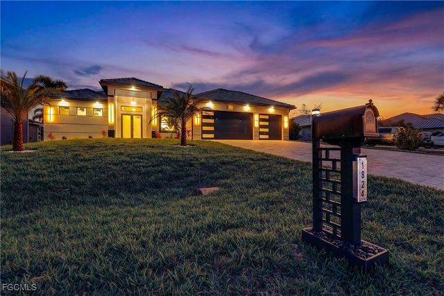 1824 SW 49th TER, Cape Coral, FL 33914