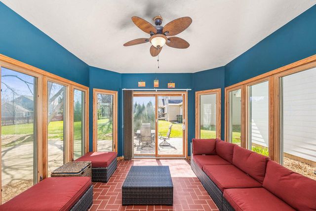 4080 S Wilshire DRIVE, New Berlin, WI 53151