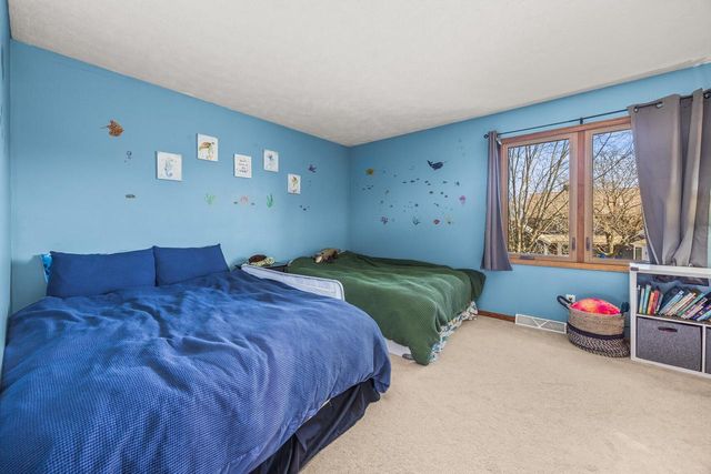 4080 S Wilshire DRIVE, New Berlin, WI 53151