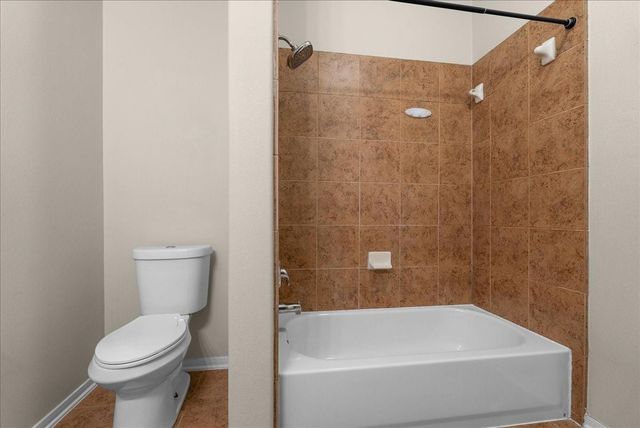 8611 Rocky River Street, Cove, TX 77523