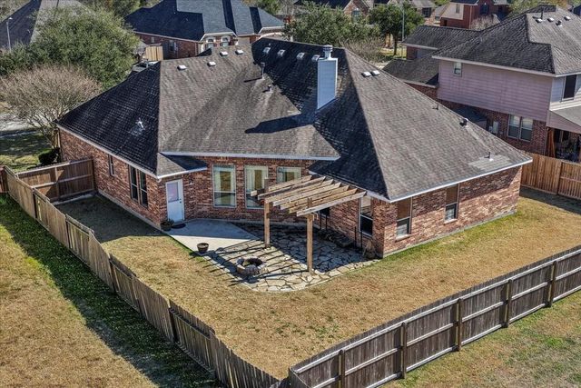 8611 Rocky River Street, Cove, TX 77523