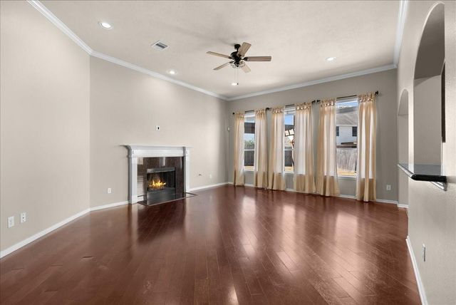 8611 Rocky River Street, Cove, TX 77523