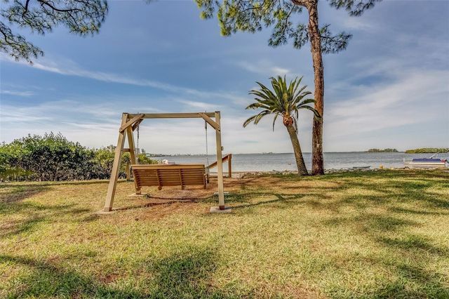 2700 BAYSHORE BOULEVARD 588, Dunedin, FL 34698