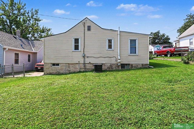 3368 X Street, Omaha, NE 68107