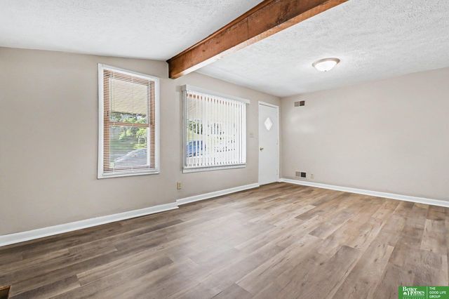 3368 X Street, Omaha, NE 68107