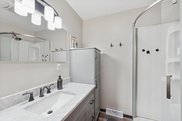 1208 Beulah Vista Boulevard, Valparaiso, IN 46383