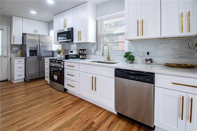 559 Westmeath Drive SW, Atlanta, GA 30310