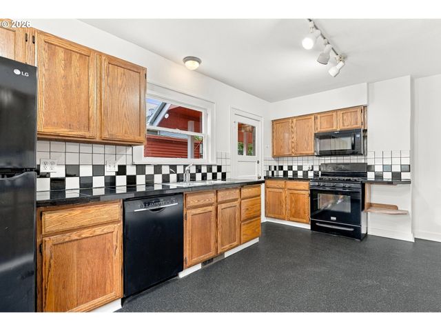 1318 Se PALM St, Portland, OR 97214