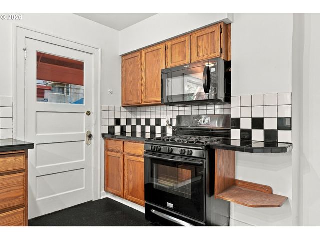1318 Se PALM St, Portland, OR 97214