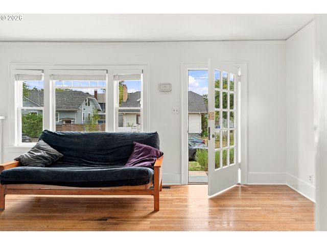 1318 Se PALM St, Portland, OR 97214