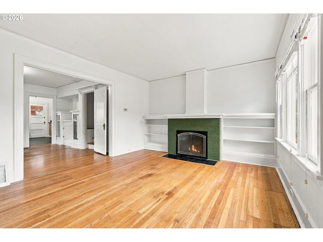 1318 Se PALM St, Portland, OR 97214