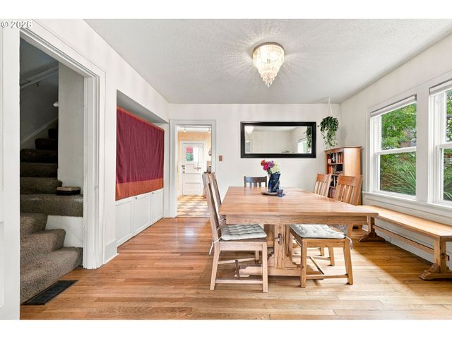 1318 Se PALM St, Portland, OR 97214