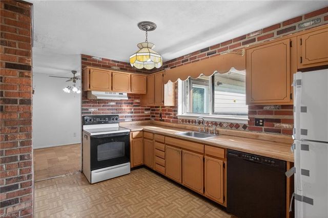 5424 Hatteras RD, Virginia Beach, VA 23462