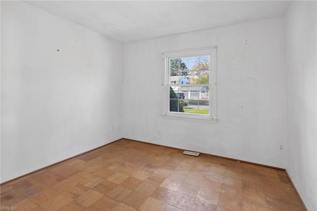 5424 Hatteras RD, Virginia Beach, VA 23462