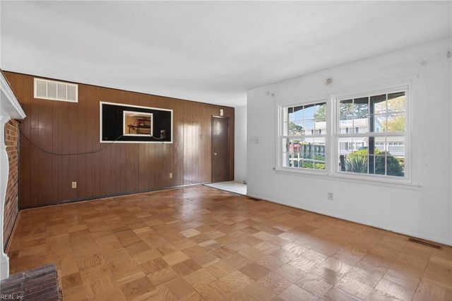 5424 Hatteras RD, Virginia Beach, VA 23462