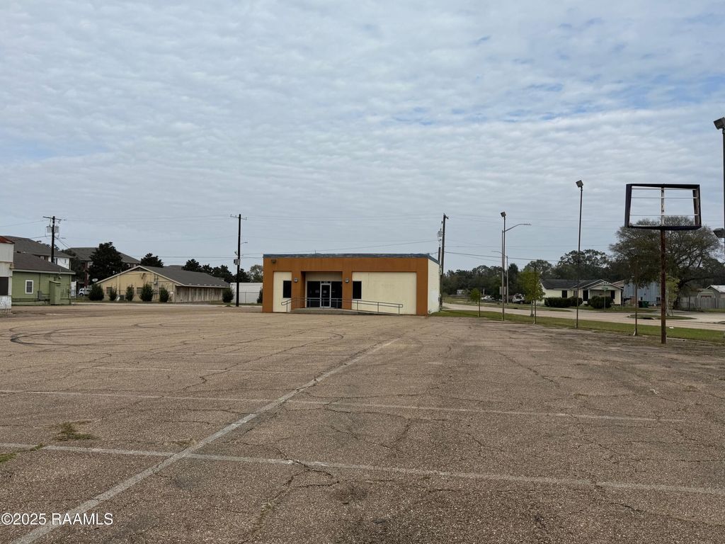 616 Stewart Street, Lafayette, LA 70501