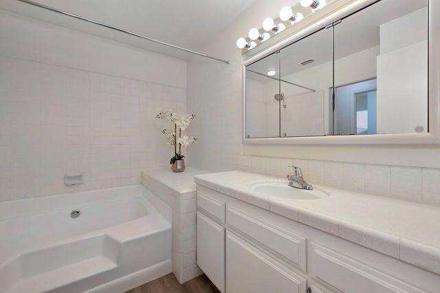 14846 Lago Dr, Rancho Murieta, CA 95683