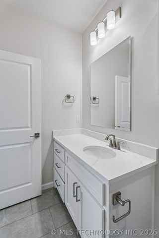 84 E 165th Place S, Glenpool, OK 74033