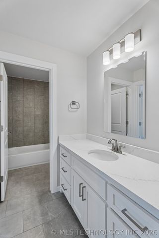 84 E 165th Place S, Glenpool, OK 74033