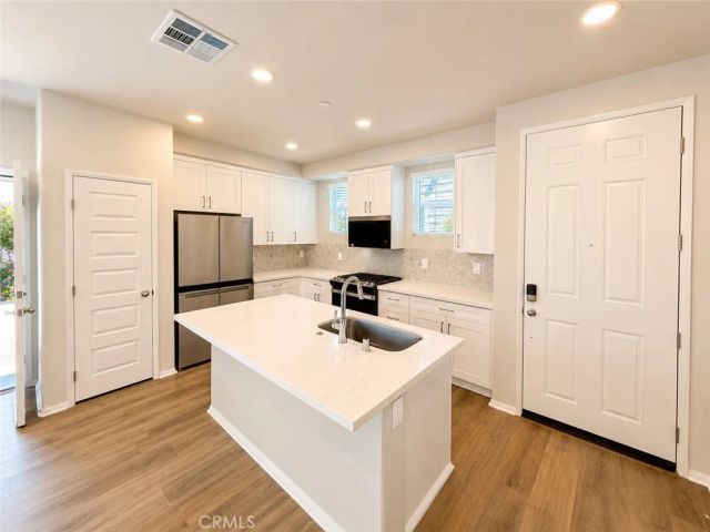 28274 Via Garnicia, Temecula, CA 92591
