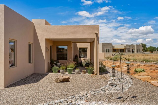 34 Willow Back, Santa Fe, NM 87508