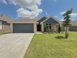 6109 NW 158th Street, Edmond, OK 73013