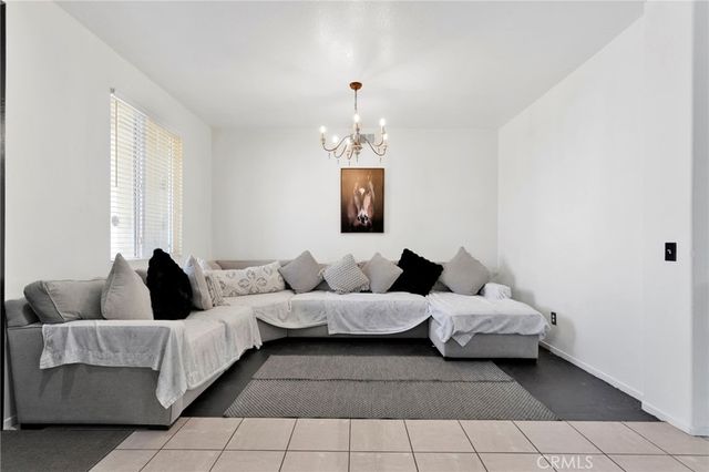 13329 Sunny Ridge, Hesperia, CA 92344