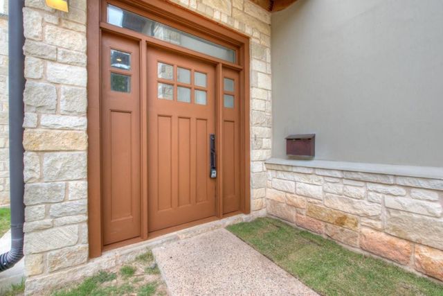 605 Peacock LN C, Austin, TX 78704