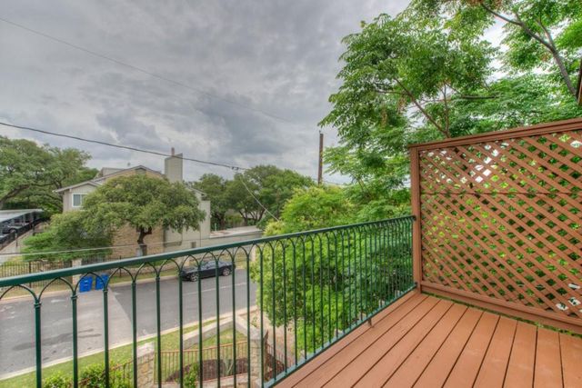 605 Peacock LN C, Austin, TX 78704