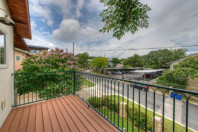 605 Peacock LN C, Austin, TX 78704