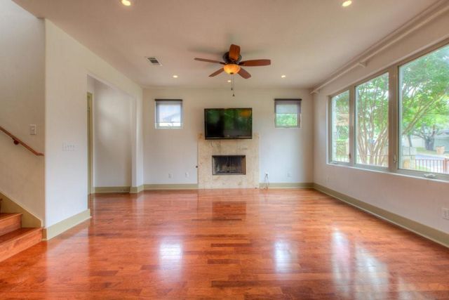 605 Peacock LN C, Austin, TX 78704