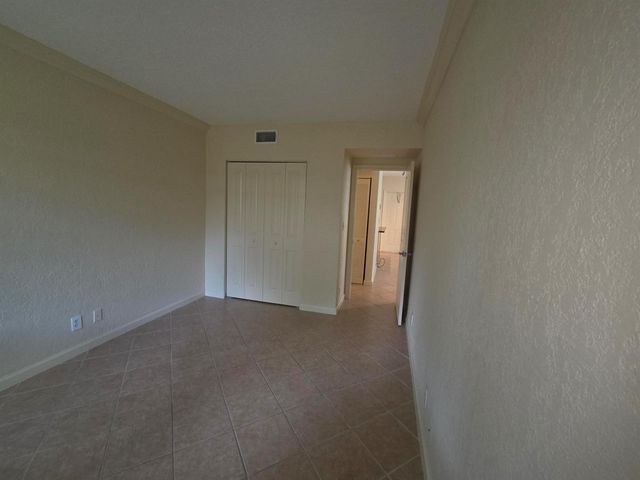 2660 NE 8th Avenue Unit 219, Wilton Manors, FL 33334