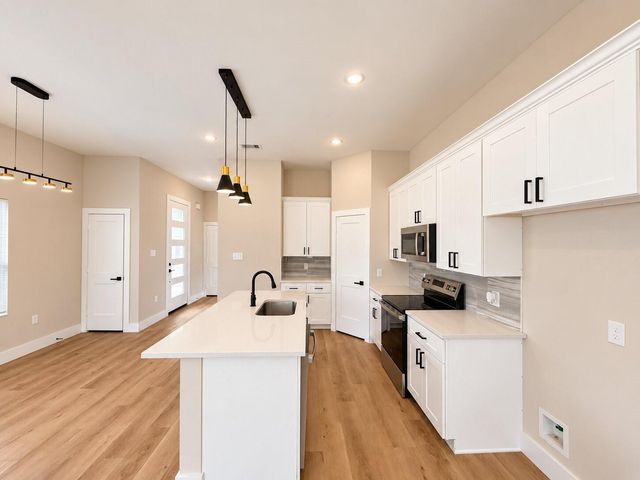 2413 Chew Street, Houston, TX 77020