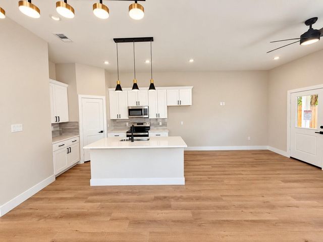 2413 Chew Street, Houston, TX 77020