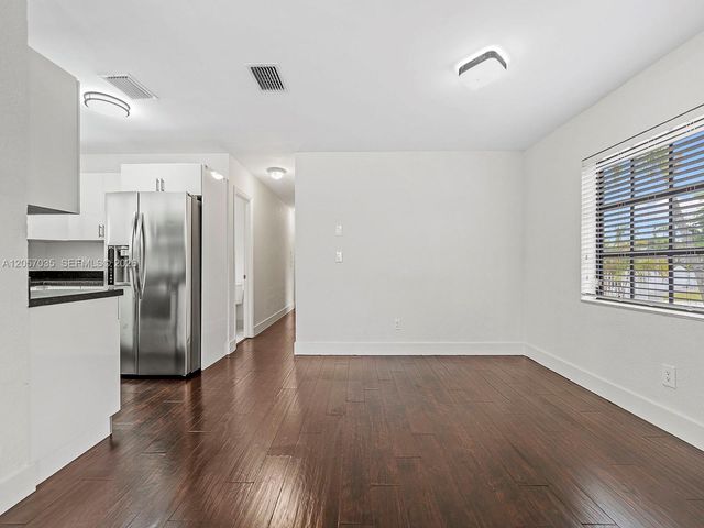 16321 SW 96th Avenue 0, Miami, FL 33157