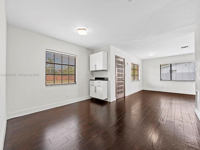 16321 SW 96th Avenue 0, Miami, FL 33157