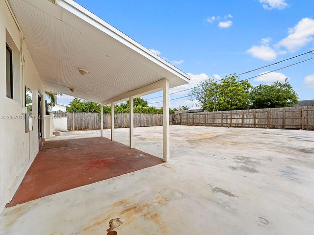 16321 SW 96th Avenue 0, Miami, FL 33157