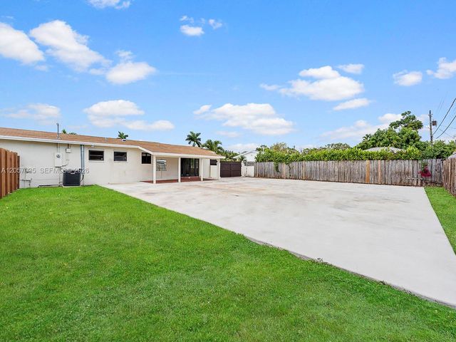16321 SW 96th Avenue 0, Miami, FL 33157
