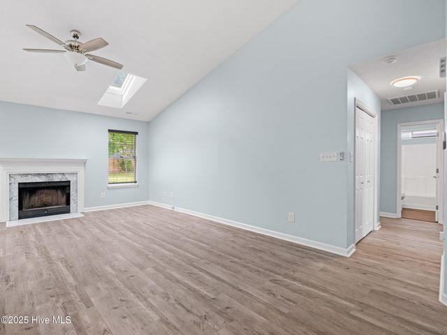 2675 Idlebrook Circle, Midway Park, NC 28544