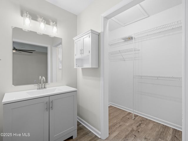 2675 Idlebrook Circle, Midway Park, NC 28544