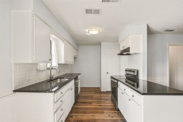 8834 Sandcastle Court, Fort Worth, TX 76179